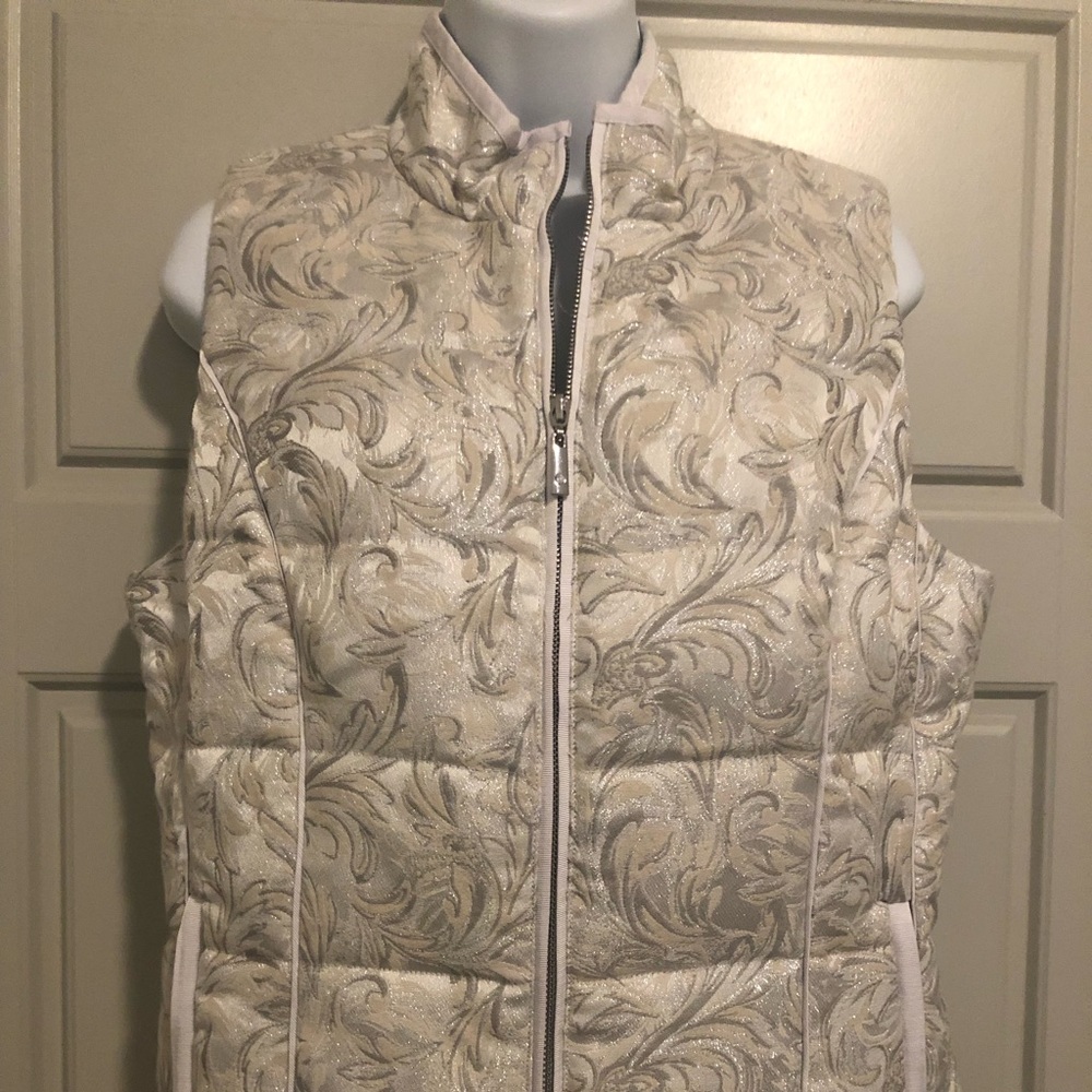 White House Black Market Puffer Vest